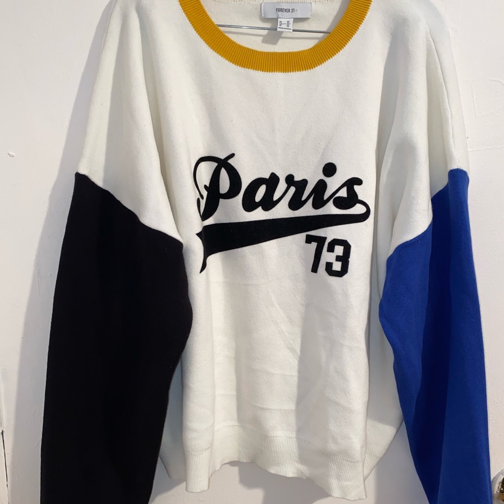 Sweatshirt